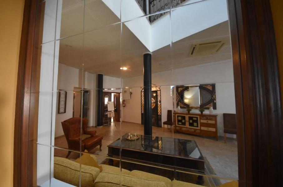 Montesión Hotel *